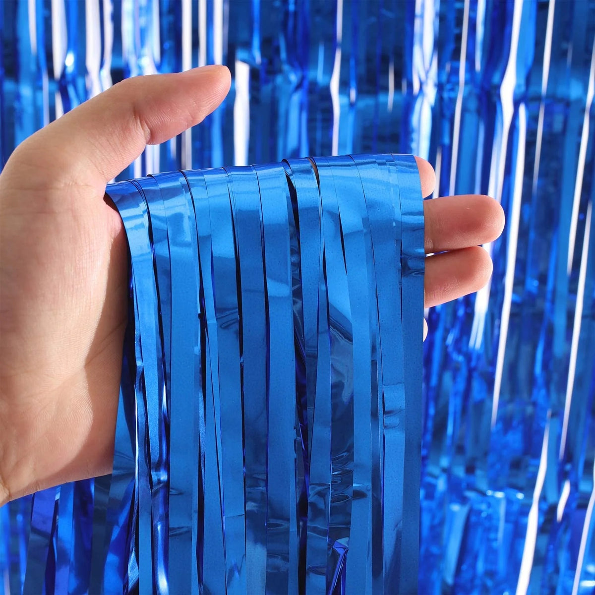 Metallic Fringe Foil Curtain – Party Decoration Backdrop