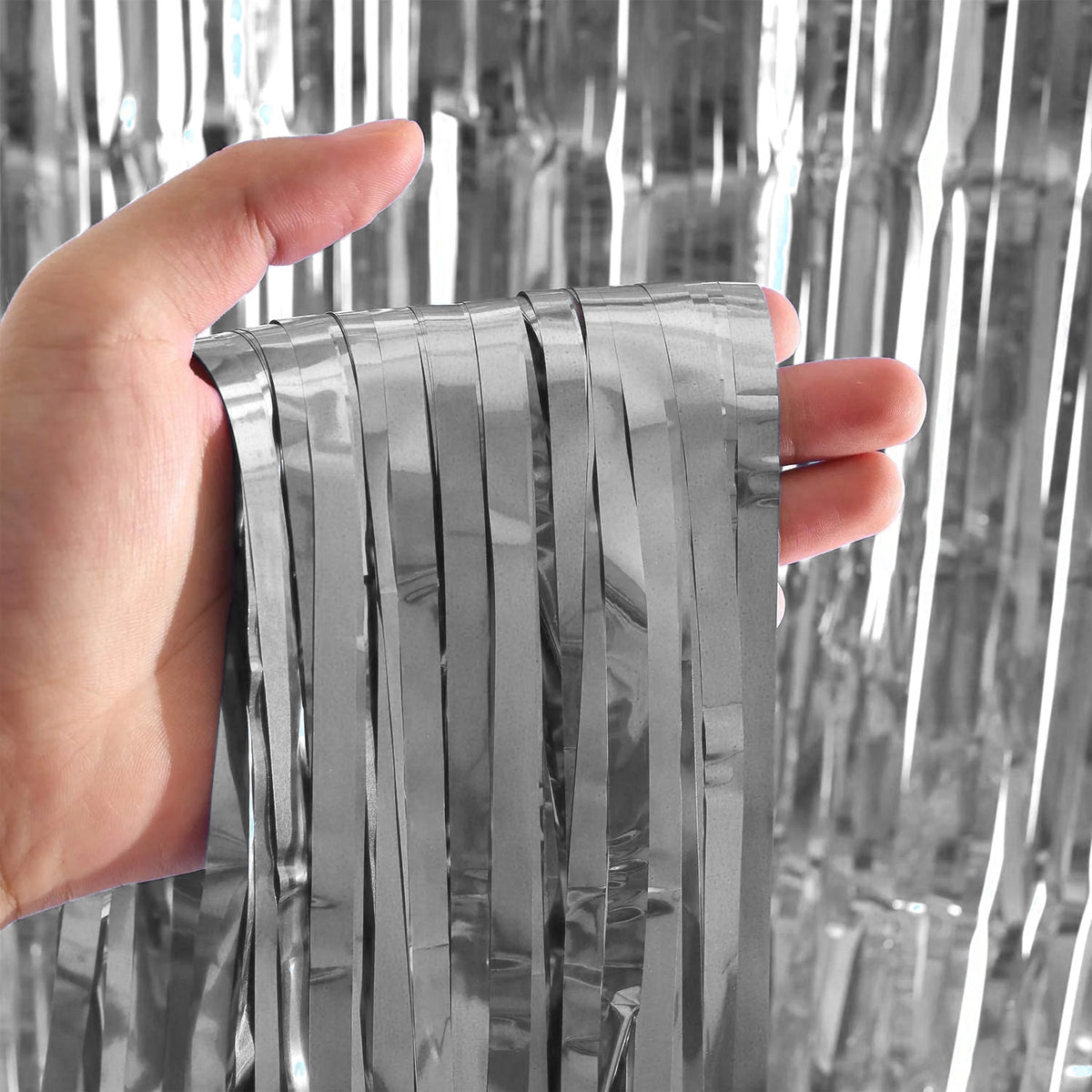 Metallic Fringe Foil Curtain – Party Decoration Backdrop