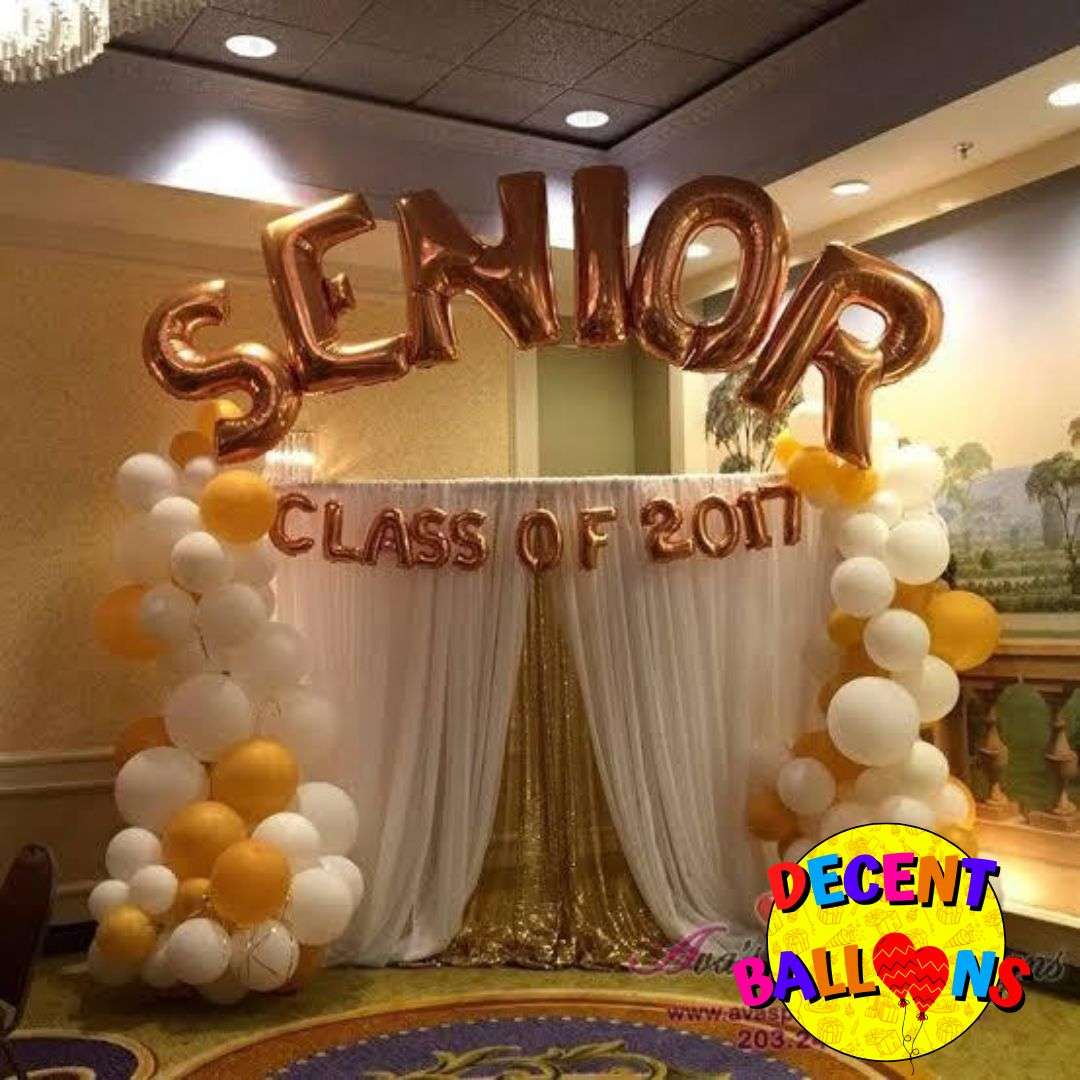 Golden Senior Class Celebration Decor – Sophisticated & Festive Setup