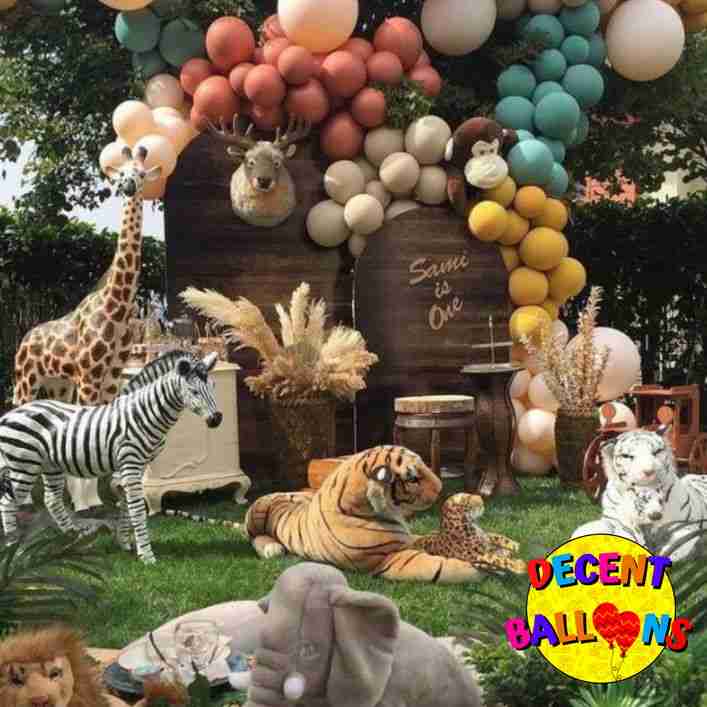 Safari Balloon Birthday Decor – Wild & Joyful Celebration Setup